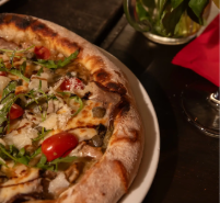 Pizza vitello tonnato