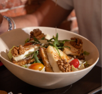 Salade de chèvre chaud