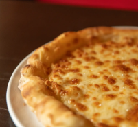 Focaccia à l'ail gratinée