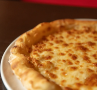 Focaccia à l'ail gratinée