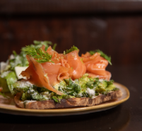 Bruschetta avocat saumon